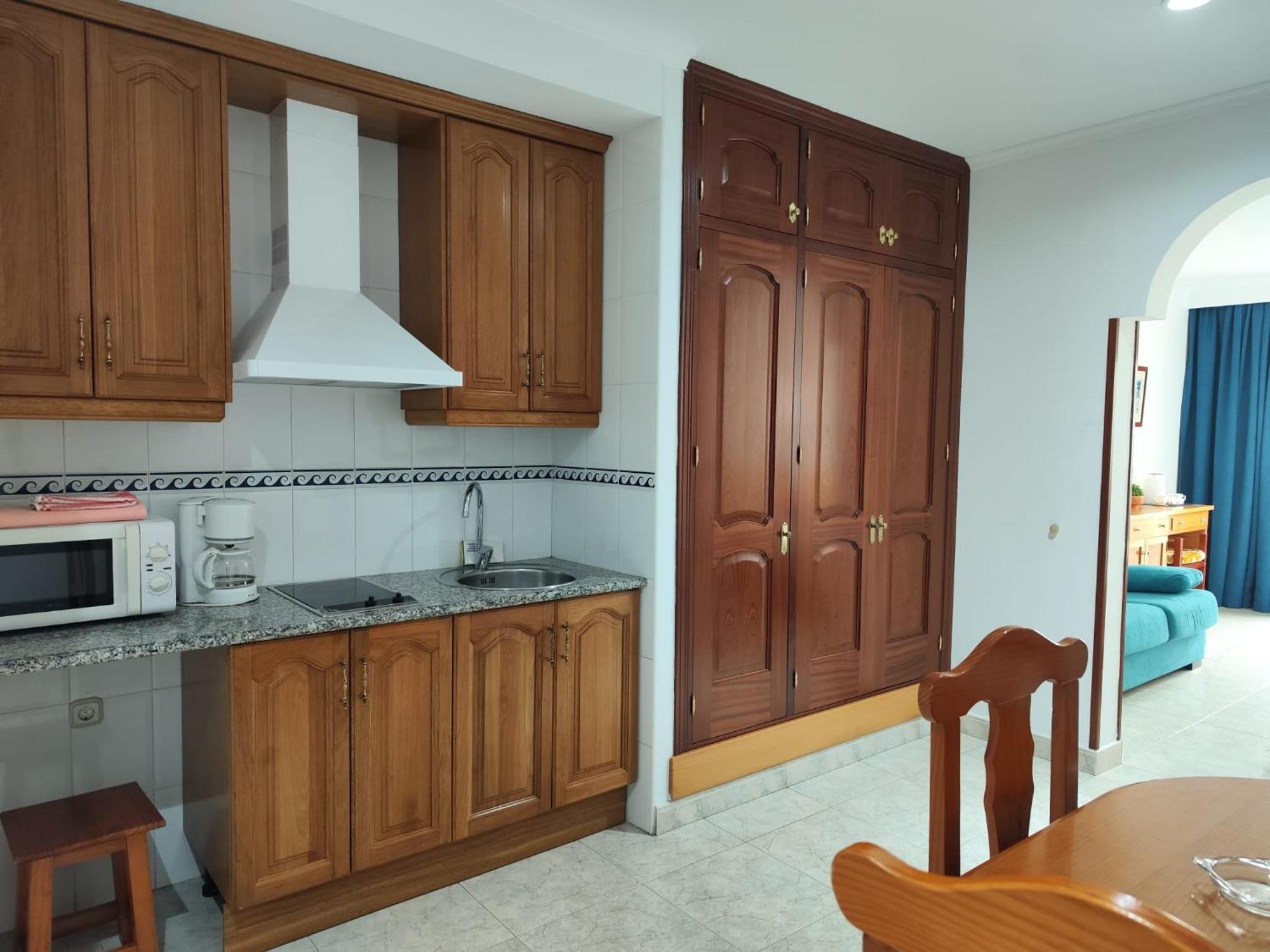 Apartamentos Leonor Carihuela Торемолинос Екстериор снимка