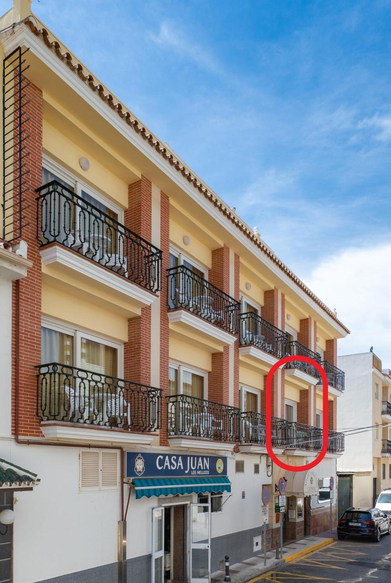 Apartamentos Leonor Carihuela Торемолинос Екстериор снимка