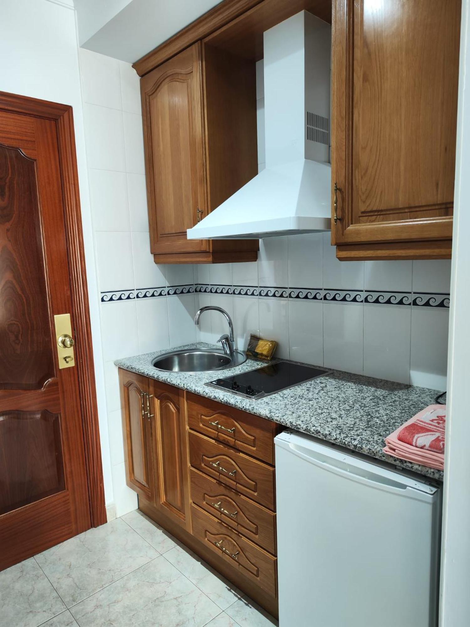 Apartamentos Leonor Carihuela Торемолинос Екстериор снимка
