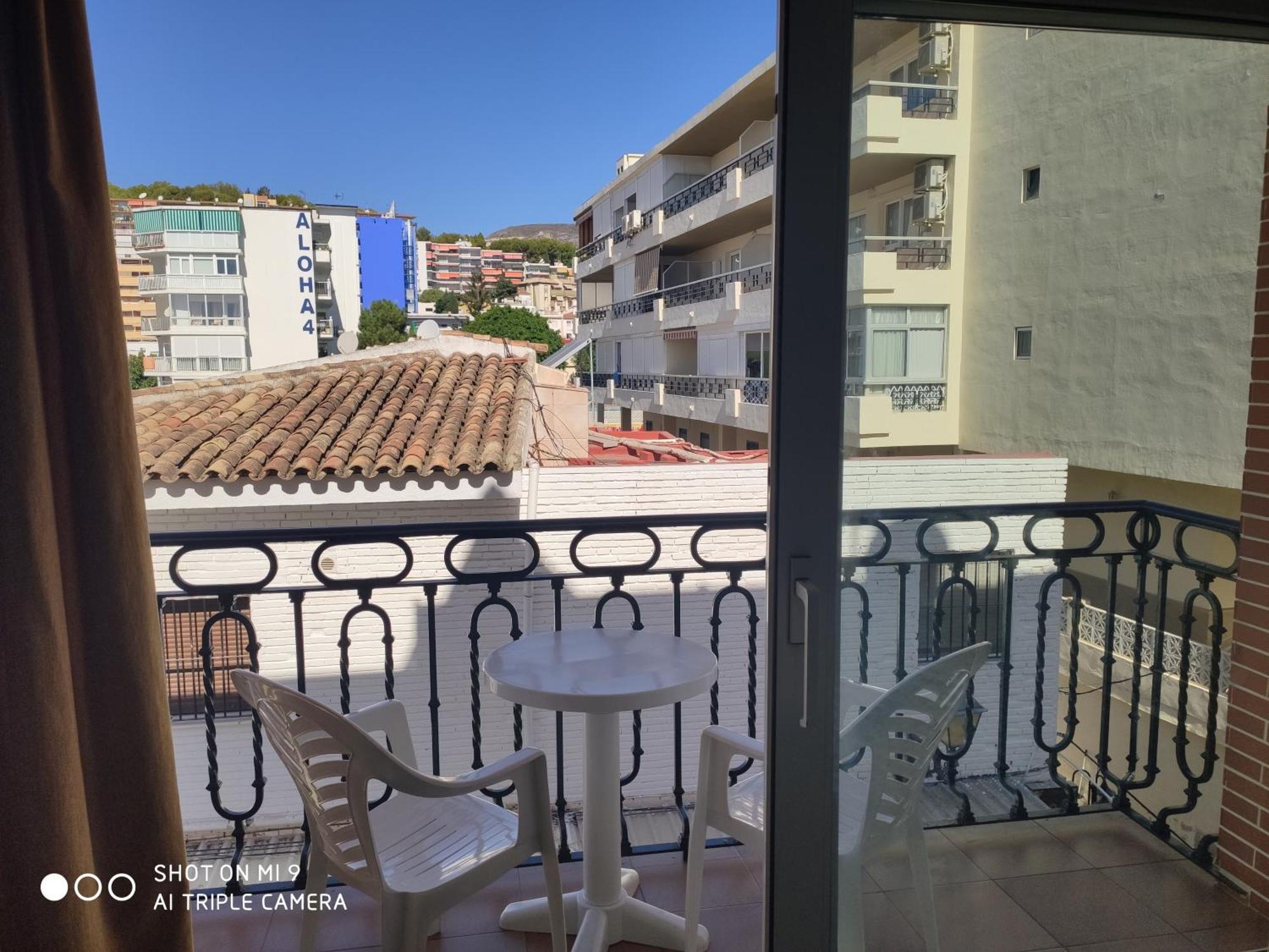 Apartamentos Leonor Carihuela Торемолинос Стая снимка
